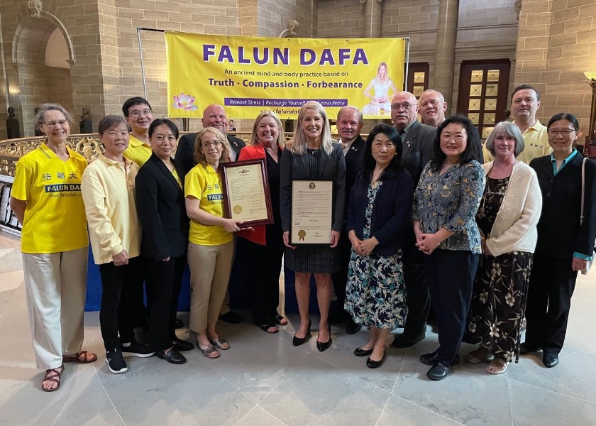 Image for article La Giornata Mondiale della Falun Dafa celebrata al Campidoglio del Missouri