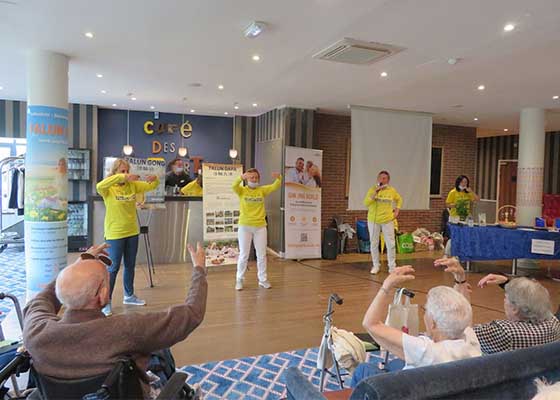 Image for article Introduzione alla Falun Dafa in una casa di cura a Drancy, Francia