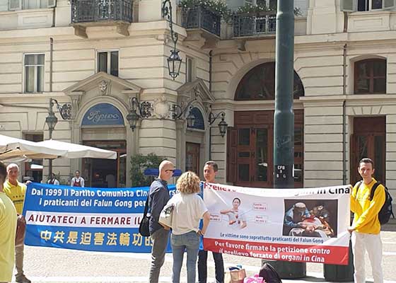 Image for article Italia: Sensibilizzazione sulla persecuzione del Falun Gong in Cina