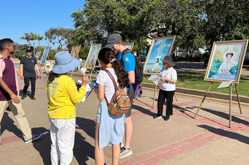 Image for article San Diego: Mostra d'arte della Falun Dafa al Parco Balboa