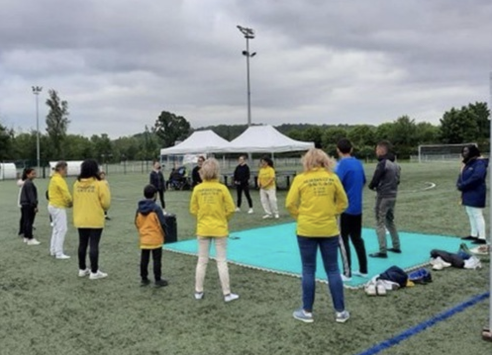 Image for article Francia: Introduzione al Falun Gong in un evento sportivo comunitario