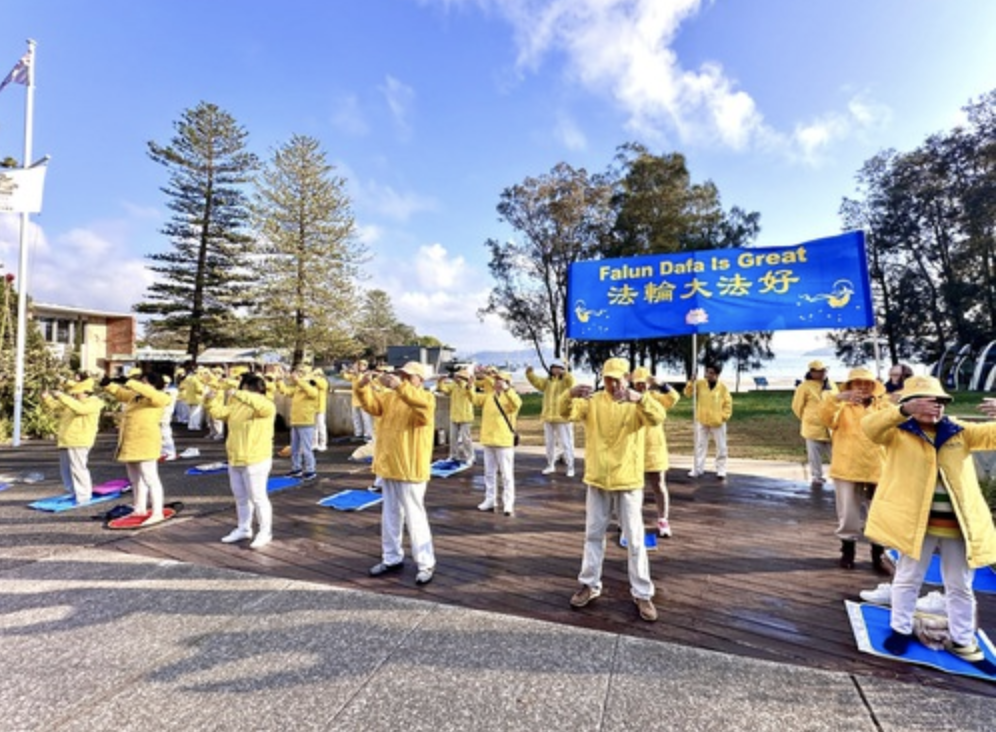 Image for article Sydney, Australia: I partecipanti alla gara City2Surf imparano a conoscere la Falun Dafa