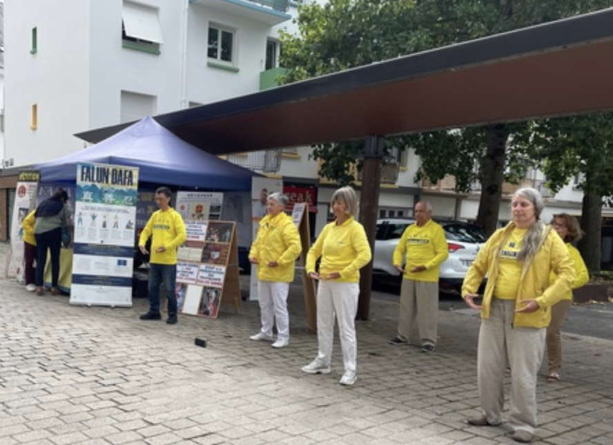 Image for article Francia: Introduzione alla Falun Dafa a Lorient