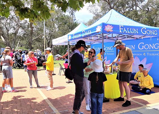 Image for article Perth, Australia: Introduzione alla Falun Dafa negli eventi della comunità locale