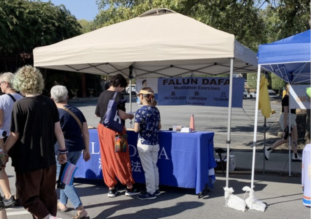 Image for article Arkansas, U.S.A.: Presentazione della Falun Dafa alla celebrazione del raccolto autunnale