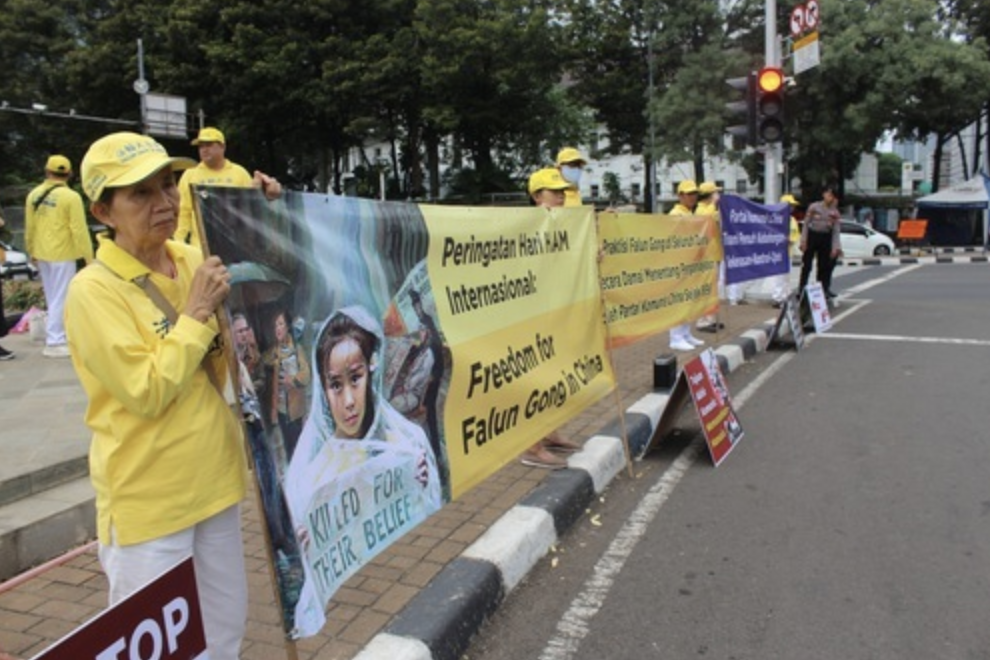 Image for article Manifestazione in Indonesia per chiedere la fine della persecuzione del Falun Gong da parte del PCC