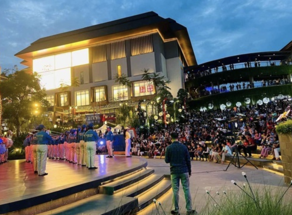 Image for article Indonesia: I praticanti presentano la Falun Dafa al Living World Mall di Bali