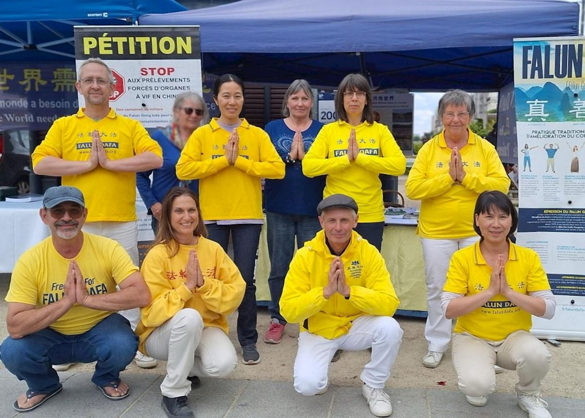 Image for article Celebrazione della Giornata Mondiale della Falun Dafa nella Francia occidentale