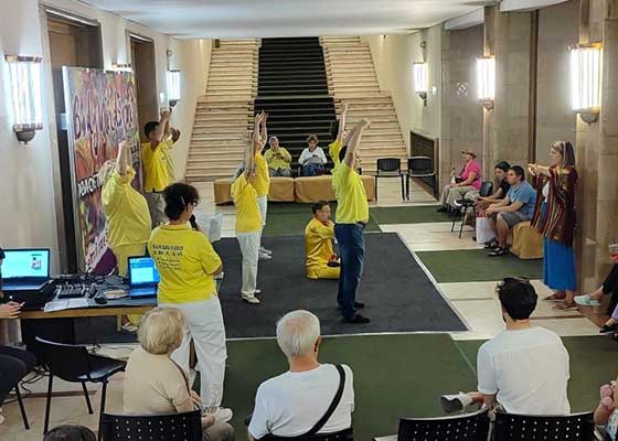 Image for article Romania: La Falun Dafa accolta all'Expo Corpo-Mente-Spirito