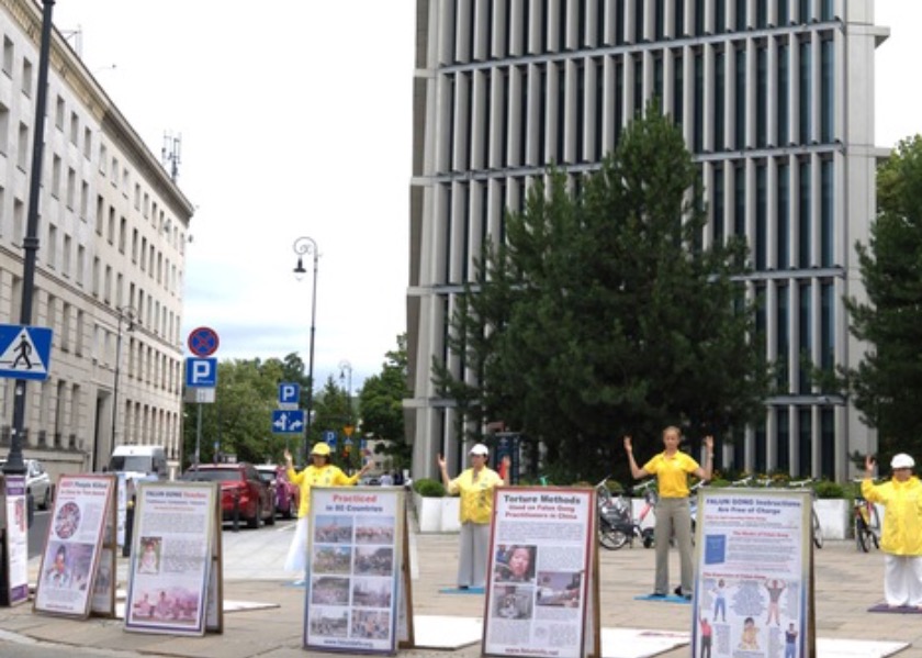 Image for article Polonia: Raduno davanti al Parlamento per commemorare i 26 anni di persecuzione