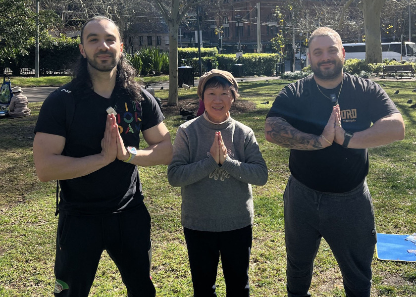 Image for article Sydney, Australia: La gente impara gli esercizi della Falun Dafa al Belmore Park