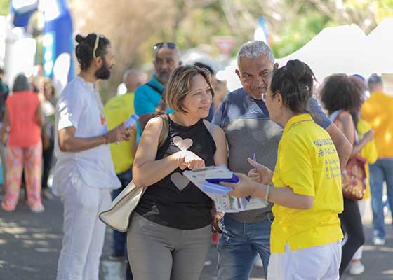 Image for article Isola della Riunione, Francia: Presentazione della Falun Dafa e sensibilizzazione sulla persecuzione in un evento a La Possession