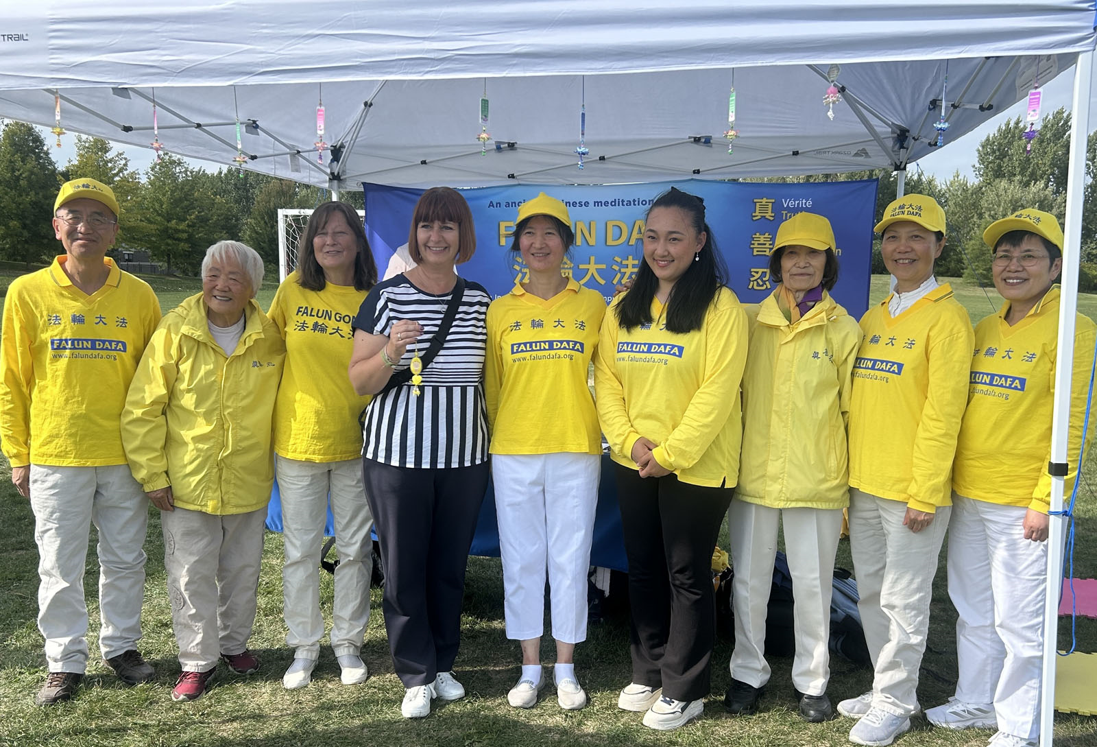 Image for article Ottawa, Canada: Presentazione della Falun Dafa ai festival multiculturali