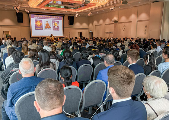 Image for article Svezia: I praticanti riflettono sulla propria coltivazione durante la Conferenza di condivisione delle esperienze della Falun Dafa 2025