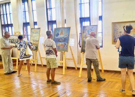 Image for article Bulgaria: L'Arte di Zhen-Shan-Ren illumina un'antica galleria di Sozopol