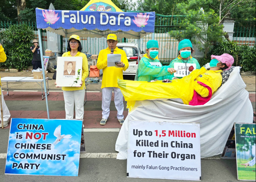 Image for article Indonesia: Due manifestazioni denunciano le violazioni dei diritti umani in Cina