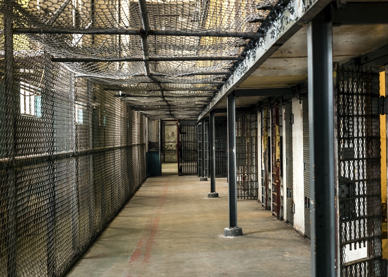 Image for article Changde, Hunan: Dieci praticanti del Falun Gong condannati al carcere, quella con la pena più pesante era stata precedentemente incarcerata per 19 anni