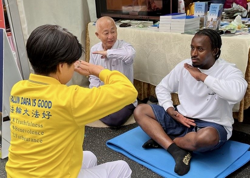 Image for article Australia: Presentazione della Falun Dafa al Festival Multiculturale Nazionale di Canberra