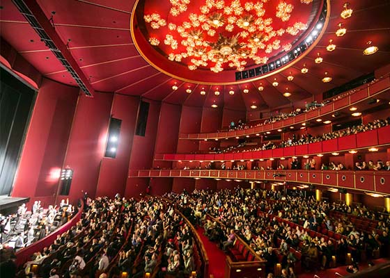 Image for article Come guardare la trasmissione di Shen Yun 2026 durante il Festival delle Lanterne