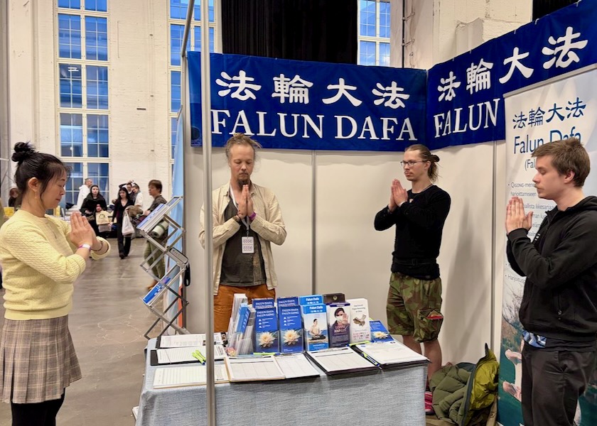 Image for article Finlandia: Presentazione della Falun Dafa al Festival dello Yoga di Helsinki