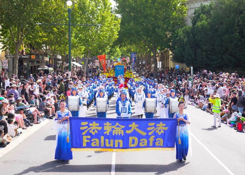 Image for article Australia: I principi guida della Falun Dafa elogiati durante la parata di Pasqua a Bendigo