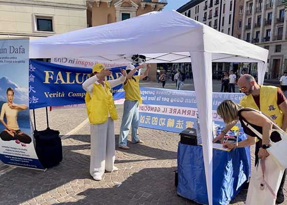 Image for article Vicenza, Italia: I praticanti organizzano un evento per sensibilizzare sulla persecuzione