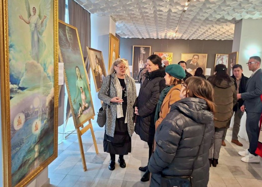 Image for article “Potere e bellezza” di fronte alla persecuzione: “L’Arte di Zhen-Shan-Ren” ha trovato riscontro tra i bulgari a Dobrich