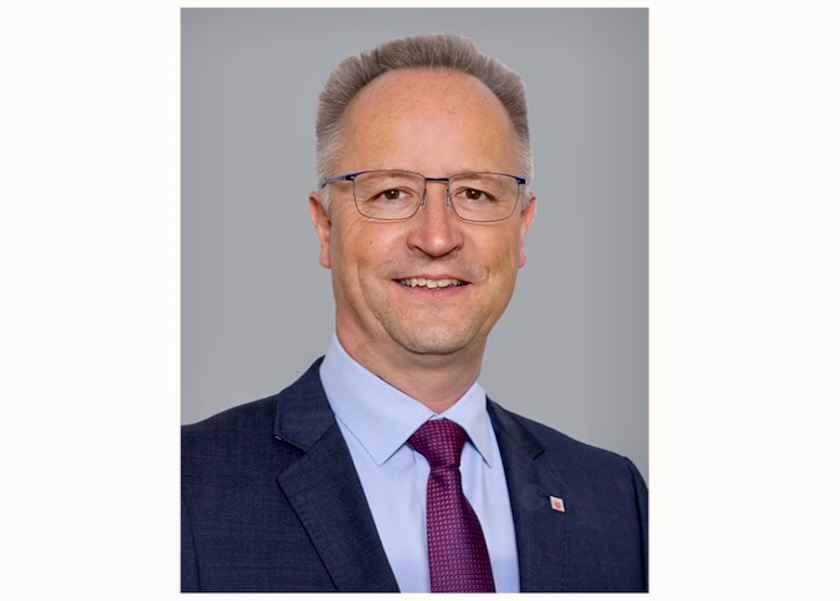 Image for article Germania: Tre membri del Parlamento regionale dell'Assia hanno celebrato la Giornata Mondiale della Falun Dafa