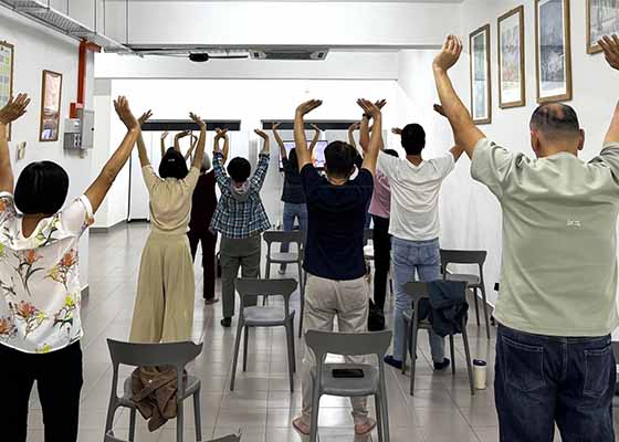 Image for article Corso di 9 giorni del Falun Gong tenutosi in Malesia: benefici per i praticanti