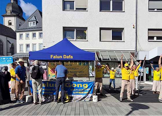 Image for article I principi guida della Falun Dafa elogiati durante un evento a Meschede, in Germania