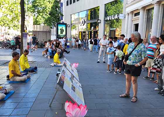 Image for article Belgio: “È necessario che tante persone conoscano la persecuzione del Falun Gong”