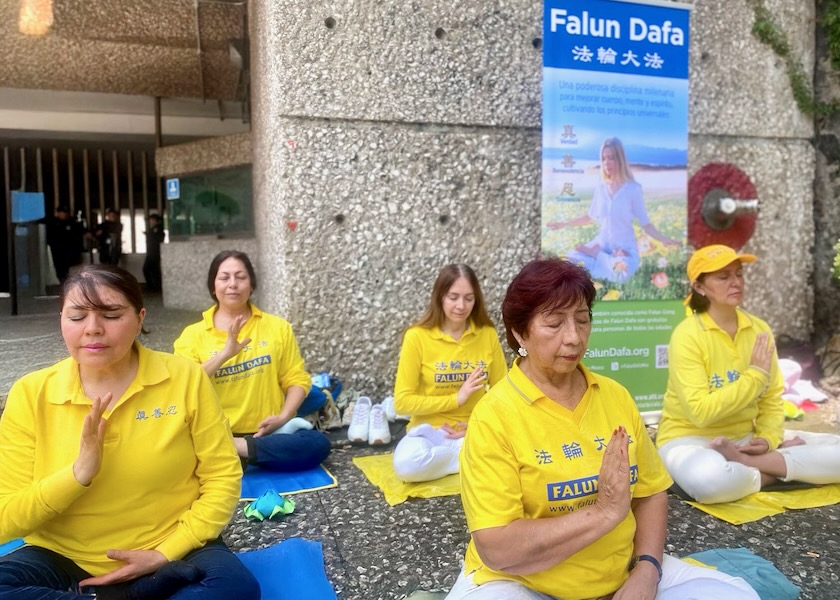 Image for article Messico: I praticanti organizzano eventi per celebrare i 27 anni di resistenza pacifica alla persecuzione in Cina