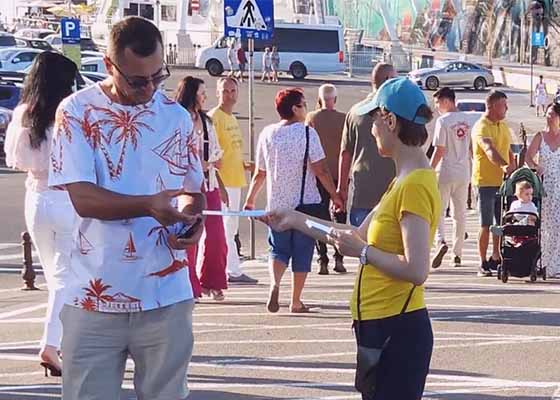 Image for article I praticanti della Falun Dafa tornano sulla costa rumena per sensibilizzare l'opinione pubblica sulla persecuzione