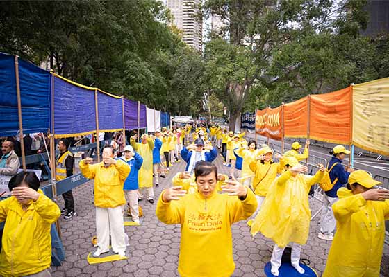 Image for article L'appello dei praticanti del Falun Gong nei pressi della sede delle Nazioni Unite raccoglie il sostegno dell'opinione pubblica