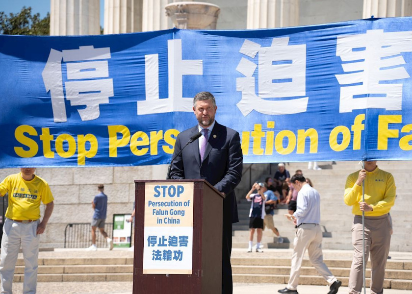 Image for article Funzionari statunitensi che conoscono bene i praticanti del Falun Gong ne lodano il calore umano e lo spirito di comunità